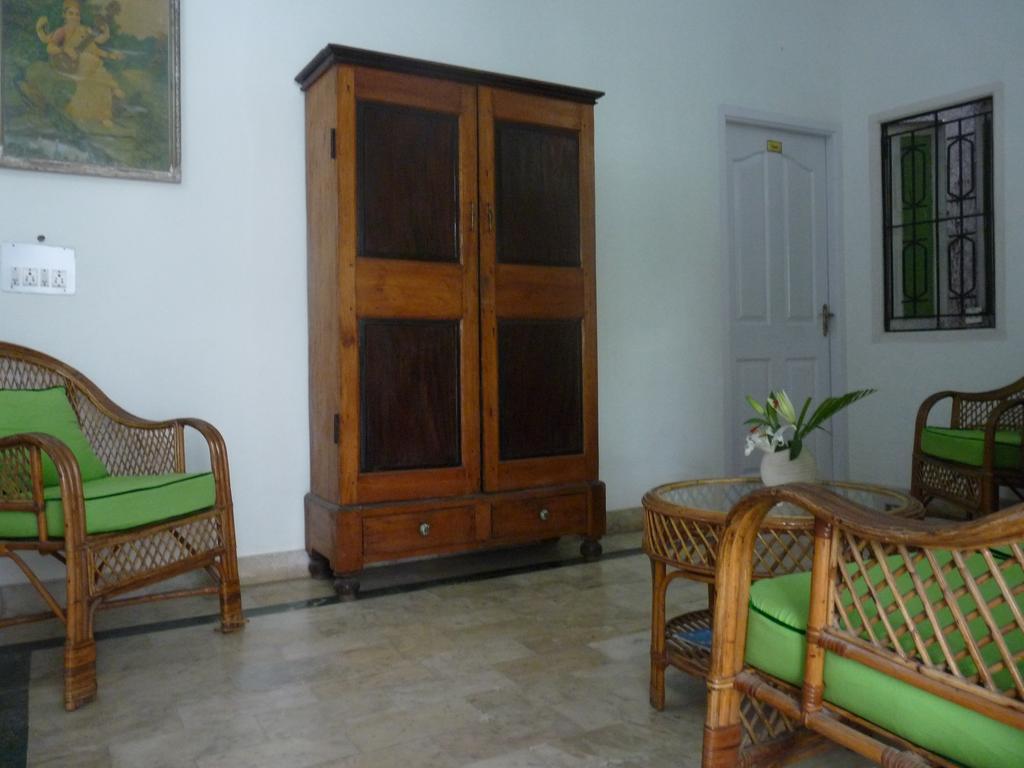 L'Escale Hotel Puducherry Eksteriør billede