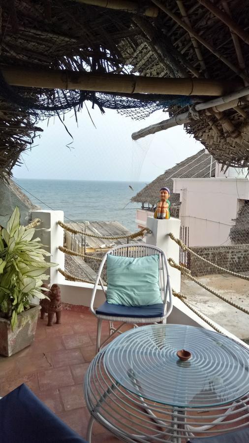 L'Escale Hotel Puducherry Eksteriør billede
