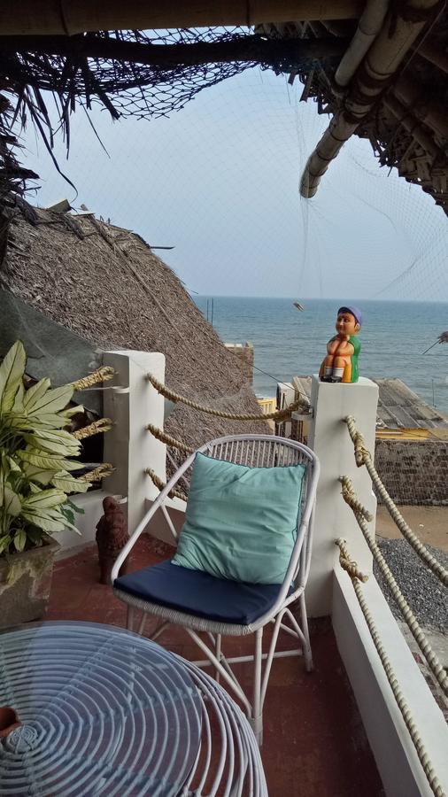 L'Escale Hotel Puducherry Eksteriør billede