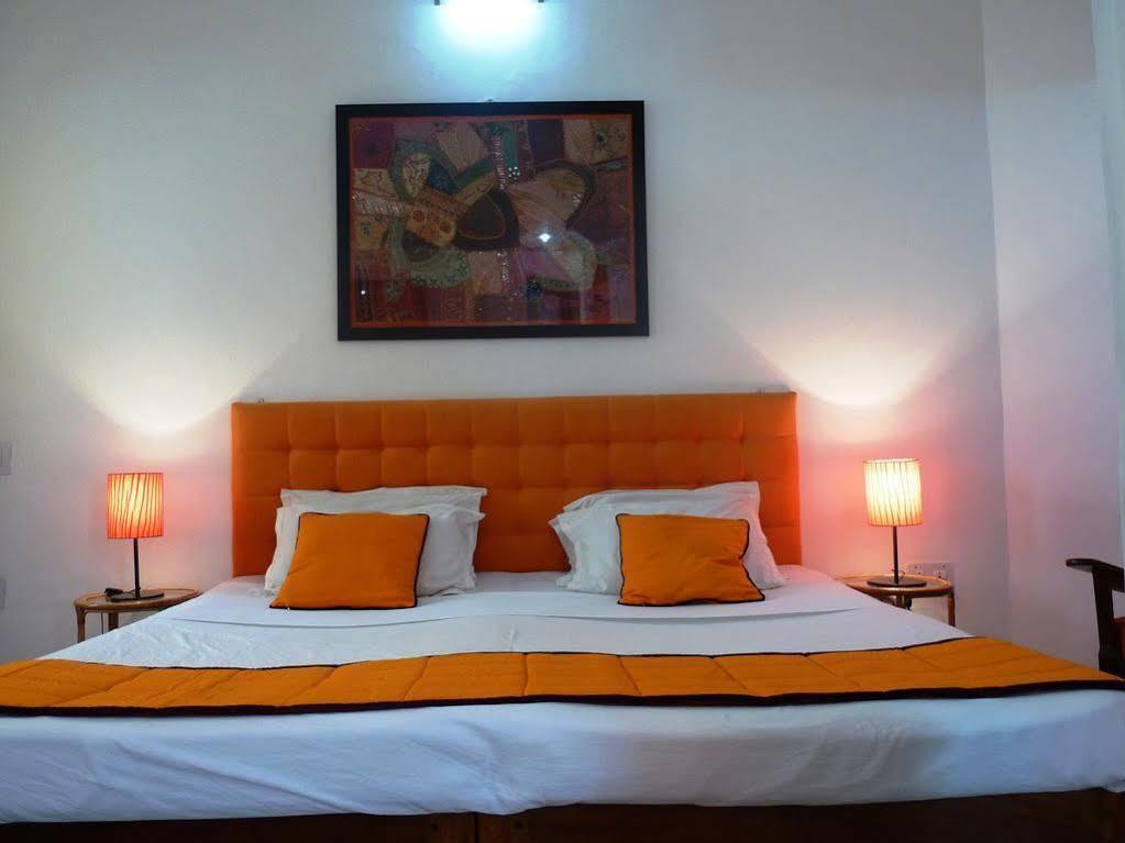 L'Escale Hotel Puducherry Eksteriør billede
